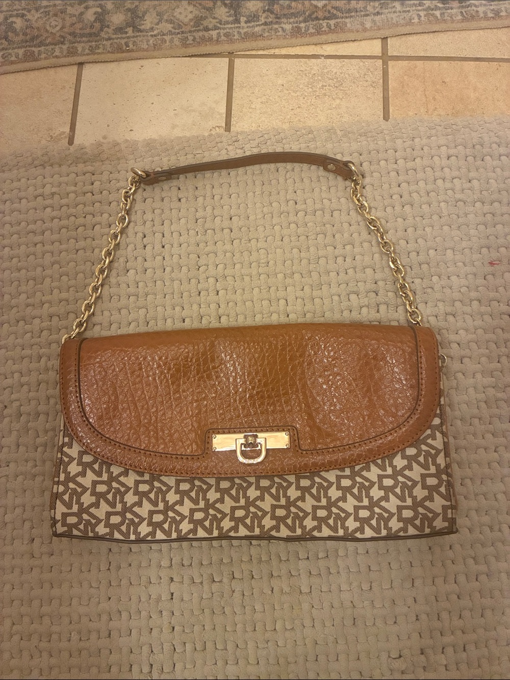 DKNY Tan‎ and Cream Logo-Print Chain Shoulder Bag